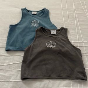 2 gymshark cropped tanks, blue and grey, xs